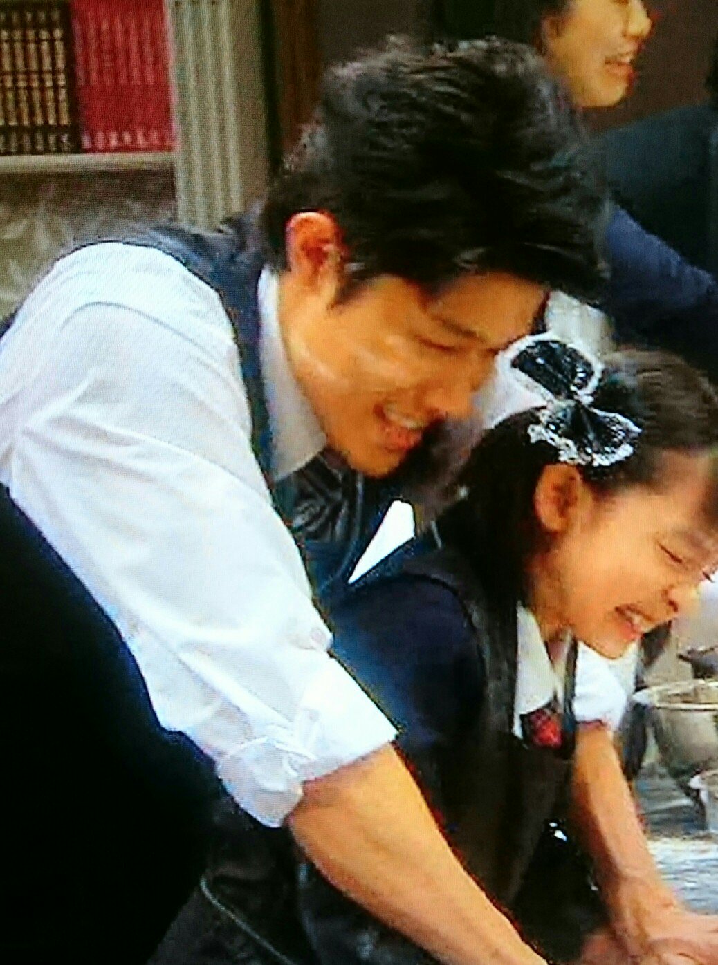 るる 今日の大門 第7話 オレがそばにいる モノマネ百連発 不二子のモノマネ うどん作り 美味しそうに食べる大門 あ みるくちゃんうどん作りの大門の腕の中その場所替わってぇ 鈴木亮平 メイちゃんの執事