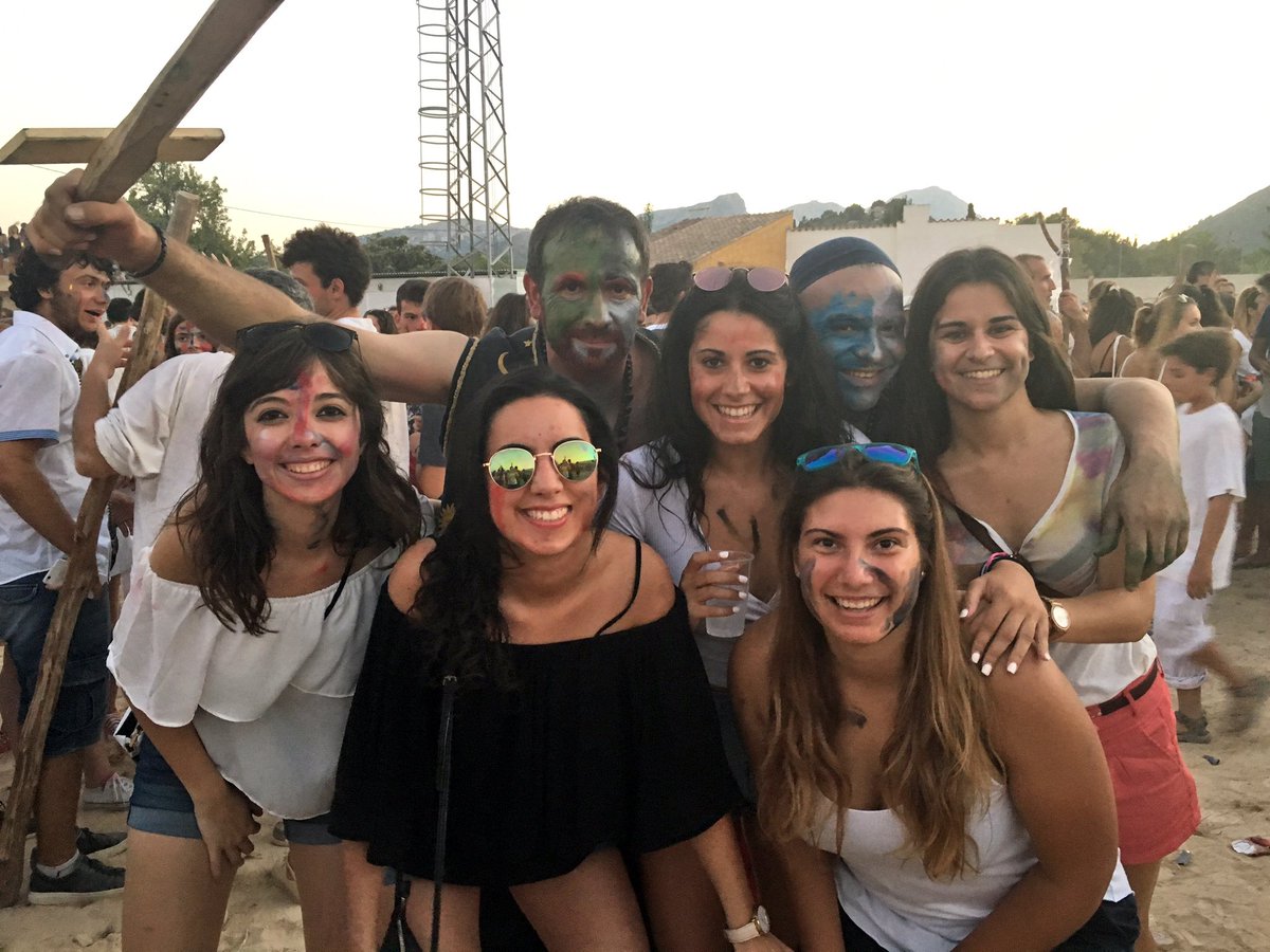 AidaBennasar's tweet photo. 👳🏾⚔🙌🏼 https://t.co/X1dgs8lyGU