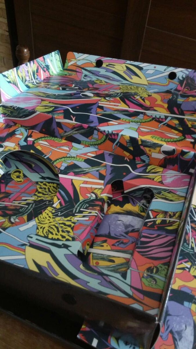 Having good sponsors means cool Olympic product. <a href="/smithoptics/">SMITH</a> pulling out the stops #ArtMeetsPerformance