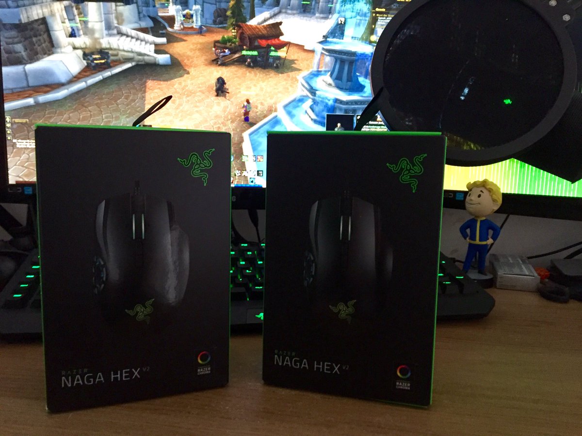 givemeanamex's tweet photo. .@Razer are the MVP's .... Someone want a new #NagaHex ? .... I think it's competition time shortly ππ #Razer https://t.co/ACfxWzKRtp