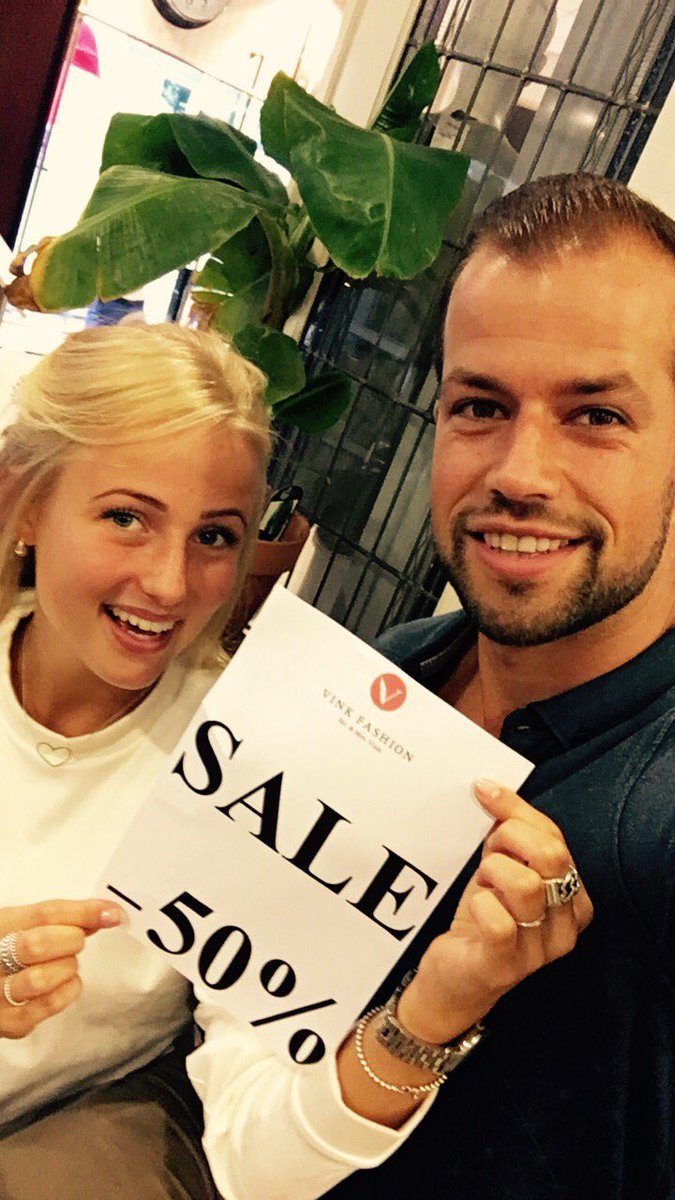 Ondanks het "zomerse" weer🌧, doen wij de laatste zomerse☀️ kleding -50%!!