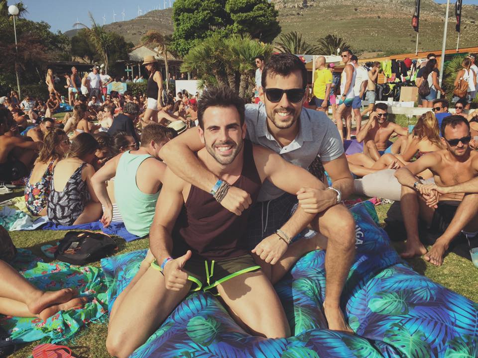 angelgomez_h's tweet photo. Hermanos que no se eligen. #Tumbao https://t.co/rMvqLVpWD9