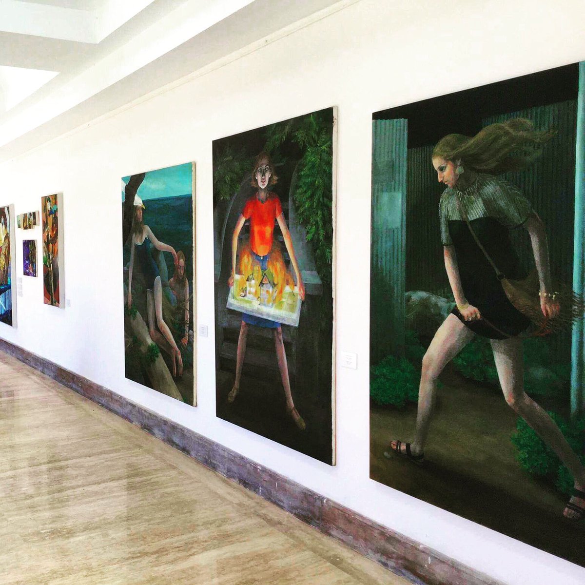 tiyatrolarcomtr's tweet photo. "İnsana Dair" Sergisi, 17 Ağustos'a kadar Casa dell'Arte Galeri, Bodrum'da https://t.co/bYRvYJb4fD https://t.co/fKksvXZfYP