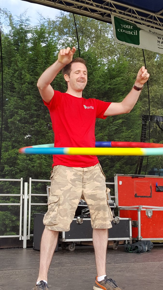 RoxySearle's tweet photo. #whplayday @SFolland @Playday4Nations
Steve having a great time with the hoola hoop! Such a natural :) https://t.co/2ib1vS62AS