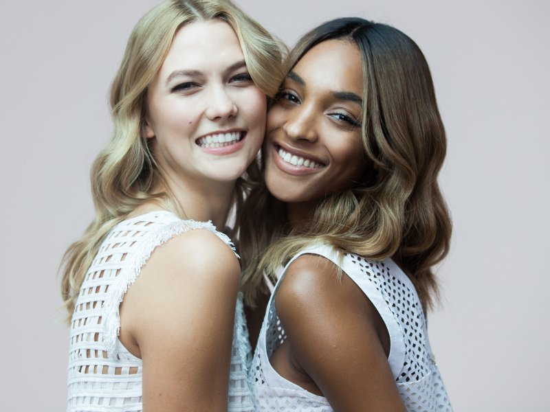 WhatAGirlWears's tweet photo. ♡♡ HAPPY BIRTHDAY ♡♡
Karlie Kloss กับ Jourdan Dunn ค่า, สองสาวนี้เกิดวันเดียวกันเลย
ชอบเวลานางสองคนสนิทกันมากเลยนะ 👯 https://t.co/YHYrlQVAPF
