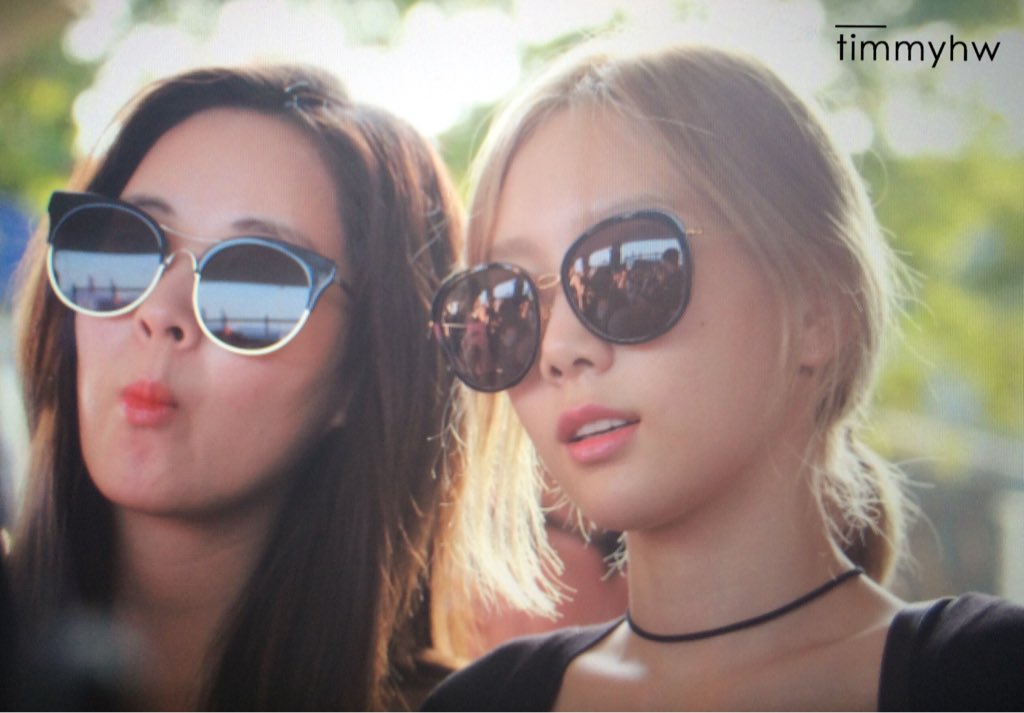 [PIC][03-08-2016]TaeYeon và SeoHyun trở về Hàn Quốc vào chiều nay Co7TaRNUEAAOeE6
