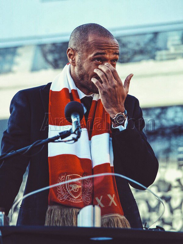 FootballFunnys's tweet photo. On this day, 17 years ago, Arsenal signed Thierry Henry for just £11m. 228 goals later... 👑 https://t.co/Kz4se25VhT