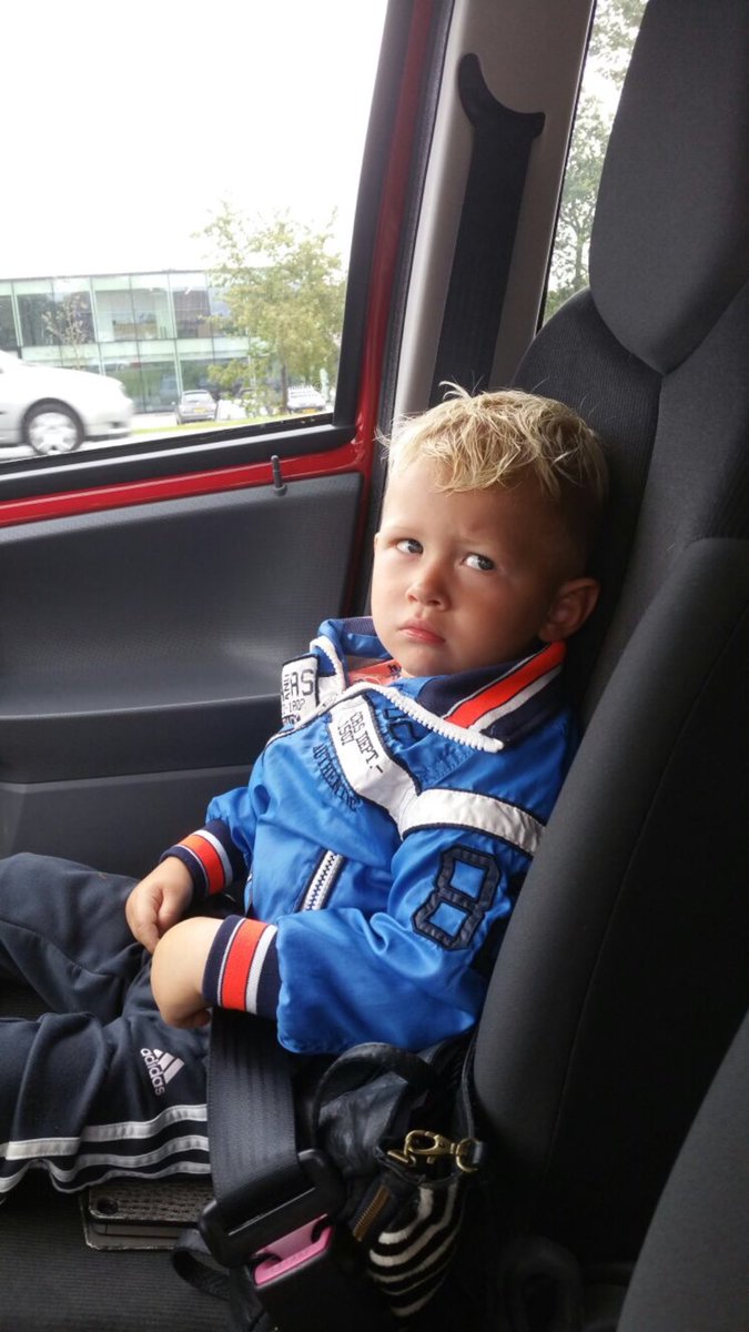 Van wie is deze aardige jongen? Gevonden...