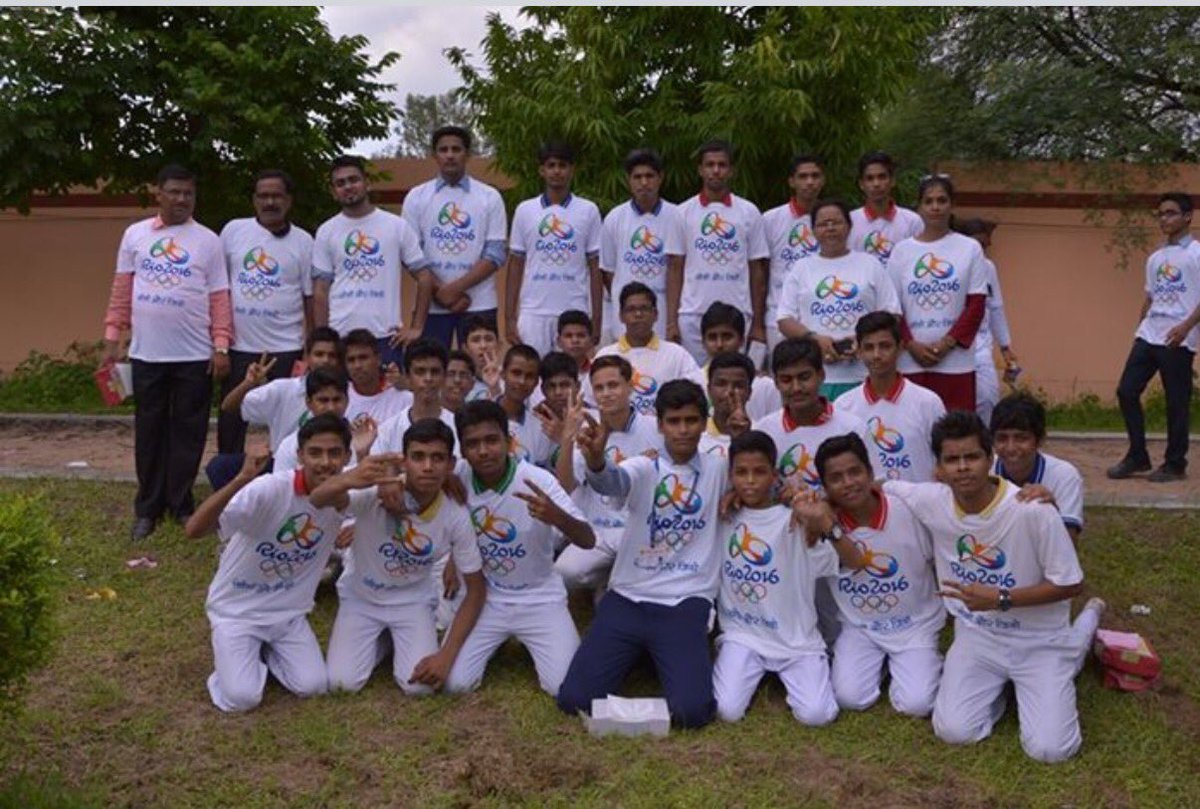 Media_SAI's tweet photo. #SAI Lucknow organised #RunForRio to cheer the India Contingent to #RioOlympics2016 https://t.co/oB2yV8tKI0