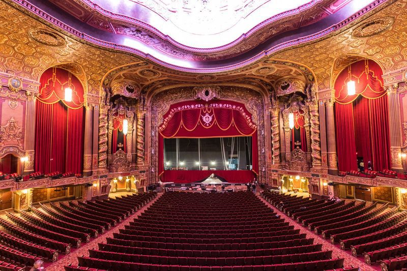DaftasView's tweet photo. Brooklyn’s Magnificently Restored Kings Theatre https://t.co/TOViejoTTF https://t.co/6LcBMqKYEF