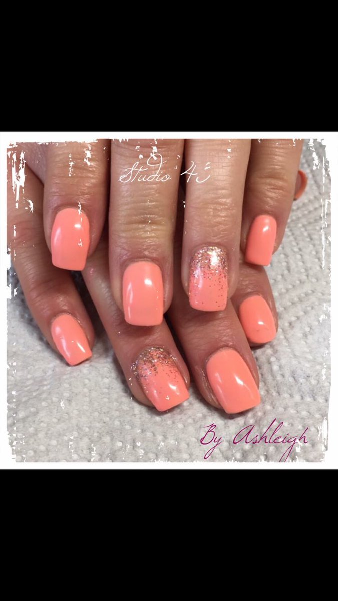 Studio43team's tweet photo. Gel polish over natural nails ❤️ #studio43team https://t.co/OSKUnGENF8