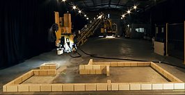 kpsmgroup's tweet image. Робот кладёт кирпичи в 4 раза быстрее человека (Видео) goo.gl/gjWnf9