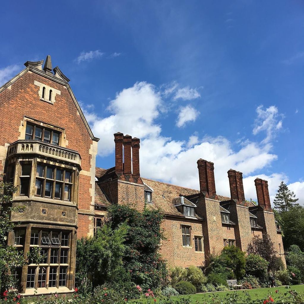 pembroke1347's tweet photo. With the sun shining over #pemcam who needs filters? https://t.co/VHsP3hLDqt