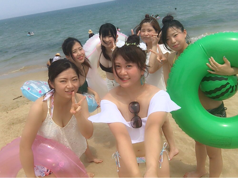 Chel123Rei's tweet photo. 🌴🐳☀️夏enjoy週間👙🐚🌻
2日目は
『福間海水浴場⛱』

やっぱりこの6人でしょ👭👭👭
ダイエット頑張った〜 https://t.co/pMdsq2B9Ir