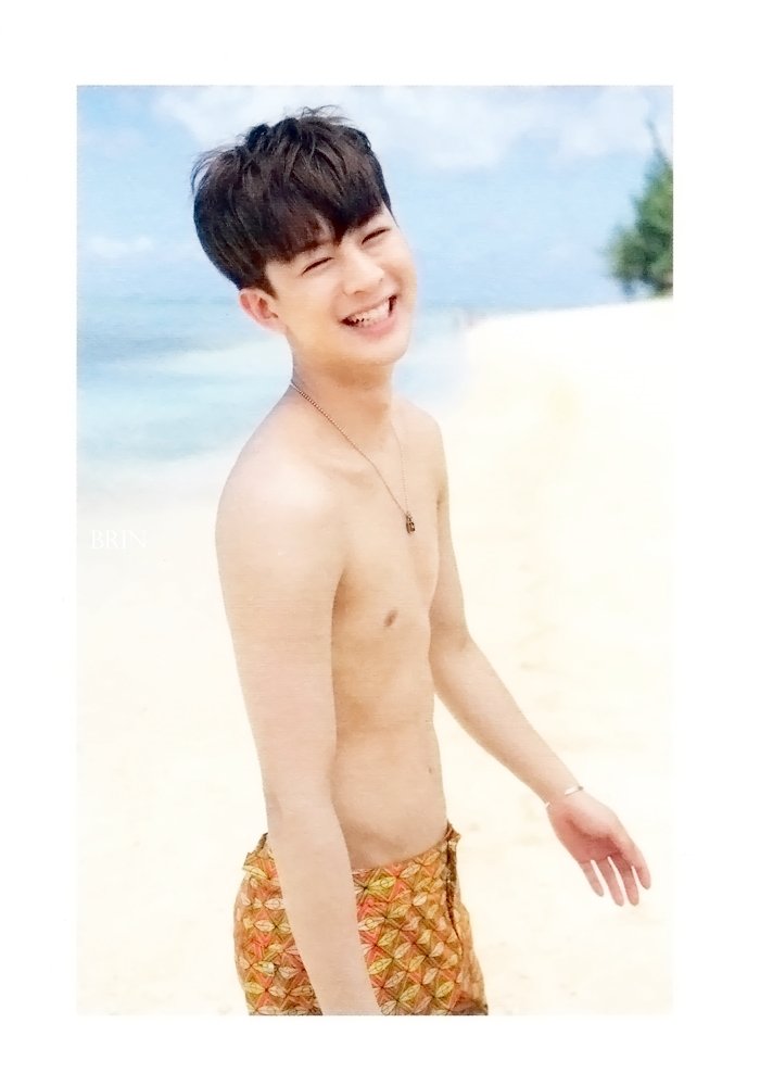 AeuyTLiN's tweet photo. [SCAN] #iKON KONY'S SUMMERTIME JAPAN VER. 
POSTCARDS #YUNHYEONG https://t.co/FsWxU1AkiO
