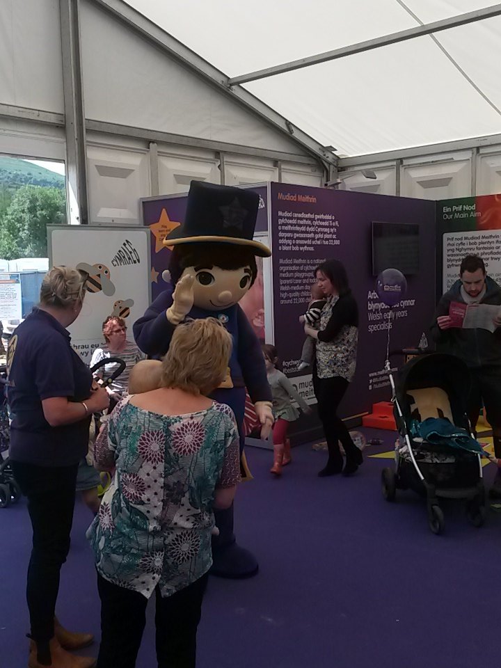 Meithrin Abertawe tweet media