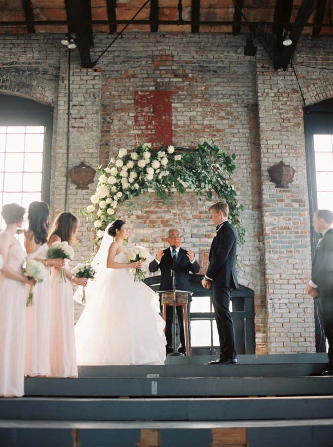 Not Your Average Warehouse Wedding buff.ly/2b0LpPT #Weddings #BrideToBe