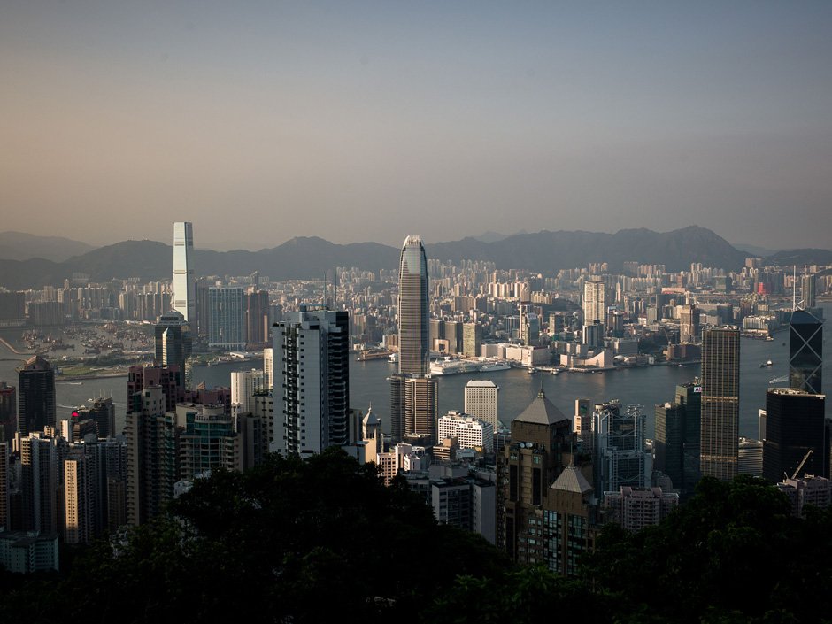 nationalpost's tweet photo. Sun Life expands further in Asia through Hong Kong acquisition https://t.co/ATg9LVpN0s https://t.co/WvrQuNgQ7d