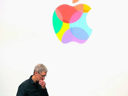 CanberraNews's tweet photo. Doom and gloom for Apple as it  announces unenviable $42 billion in revenue earnings. https://t.co/z4boGQMQ3X