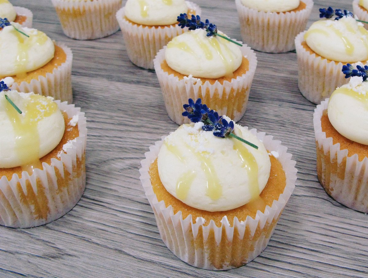cwbakery's tweet photo. lemon curd meringue cupcakes (perfect for the sunshine!) #cupcakes #lemon #meringue #lavender #weddingcake #wedding https://t.co/Emm95sxhgX