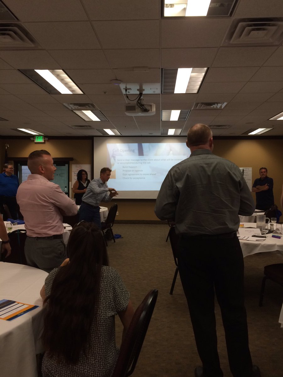 MHoff00's tweet photo. A little exercise, what questions NOT to ask in a client meeting. #spectrumselling1 #SpectrumLearning https://t.co/8t3843mhjx