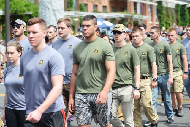 USArmy's tweet photo. #USArmy recruiting aims to reconnect with America, dispel military myths @GoArmy @usarecpao https://t.co/UjeVF2O4si https://t.co/AwedoVtqzD