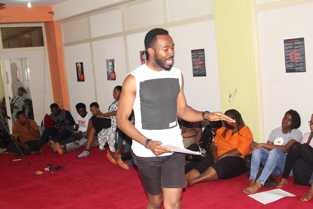 vntmediang's tweet photo. Clinical &amp; super talented @OCtheGreatUkeje | Just join the moving train... @hdfilmacademy [Day 3] #Script2Screen2016 https://t.co/7zoZpPJFki