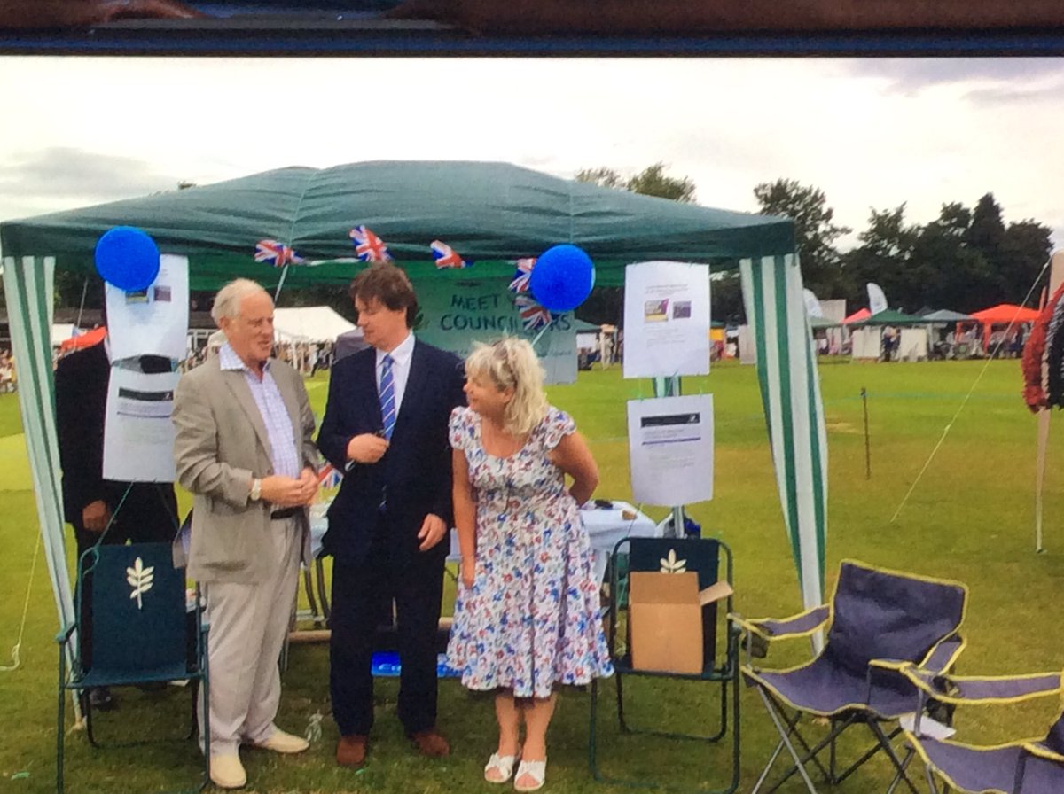 BowesLiz's tweet photo. Jonathan Lord, Graham Christie and Liz Bowes at the Pyrford Flower Show https://t.co/rDZ0ZU8JBd