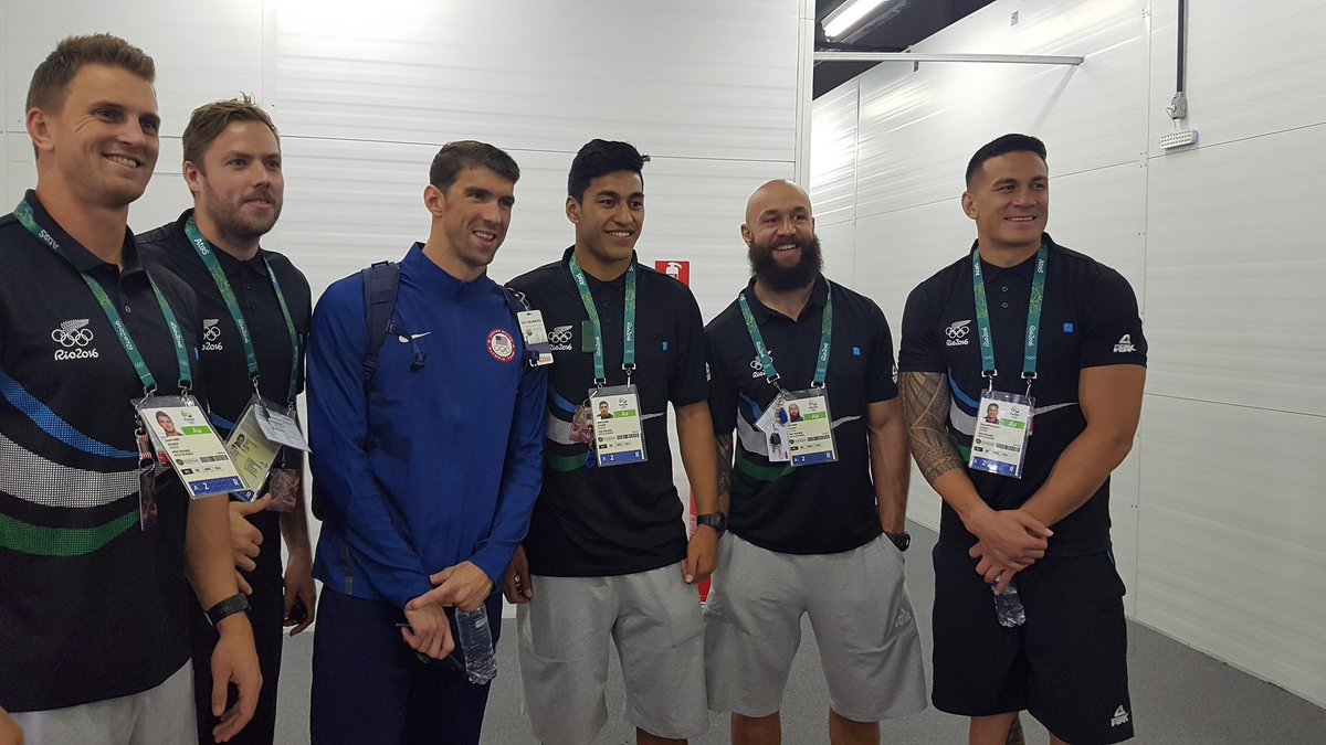 TheNZTeam's tweet photo. Our Olympic @nz7s Crew @SonnyBWilliams @Sc0ttCurry DJ &amp; Tim catch up with @MichaelPhelps #BeTheInspiration #TeamUSA https://t.co/5Faio1SU24