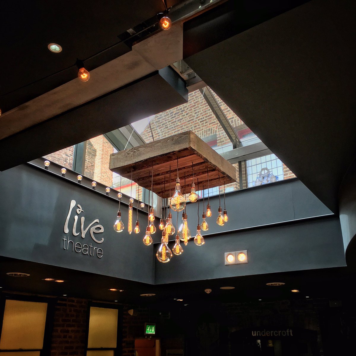Festoon Lighting tweet media