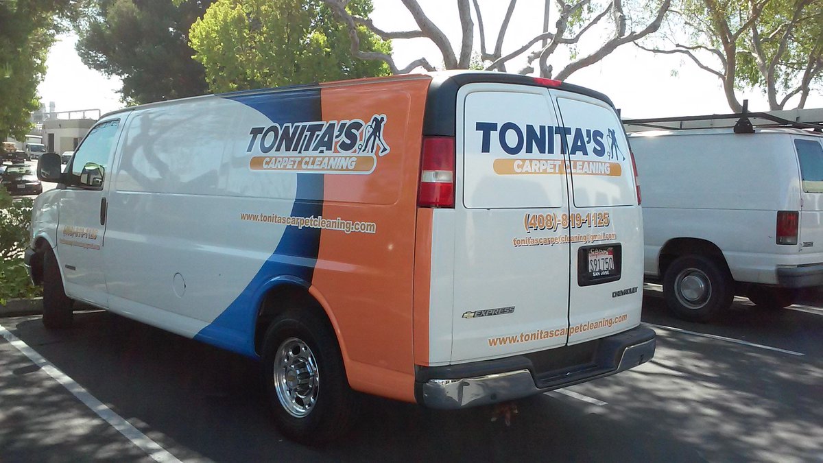 SpeedProSantaCl's tweet image. Another #wrap completed! A great example of #advertisement on the go! Who is next? #carwrap #Speedpro  #Tonitas