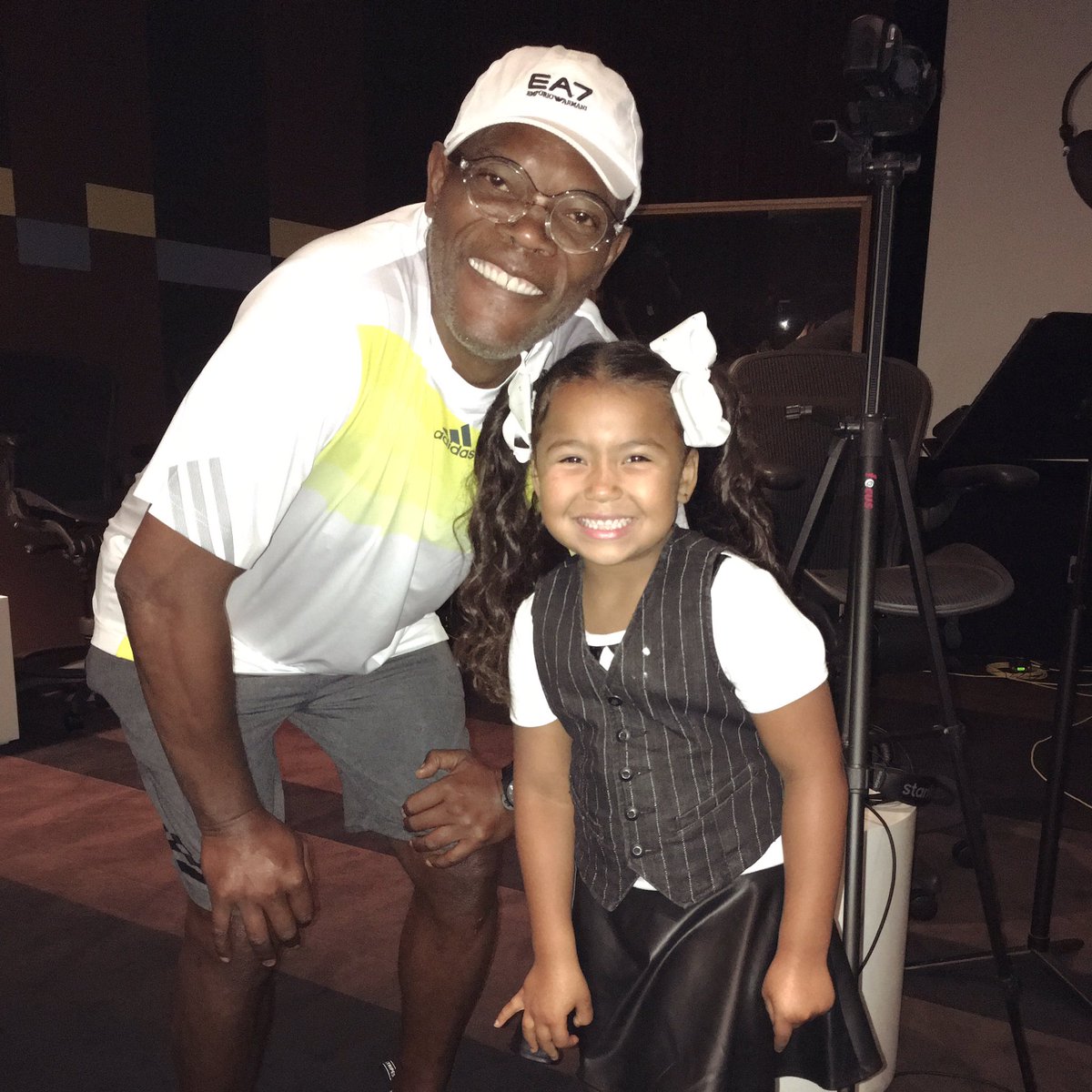 In the studio wrapping up lines for their animation "Blazing Samurai" <a href="/SamuelLJackson/">Samuel L. Jackson</a> #coming2017 #Emiko 🐱😼😻🗡🎎❤️💙