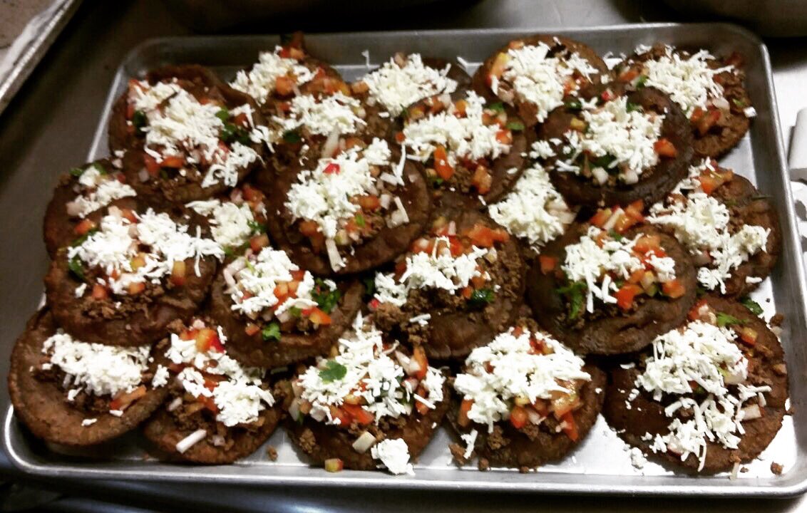 SAGSA_'s tweet photo. Negritas #ComedorIndustrial #Industria #Salud #Sagsa #Alimentos #Negritas #sopes #ListosParaServir #barra https://t.co/dLmbZrTxhy