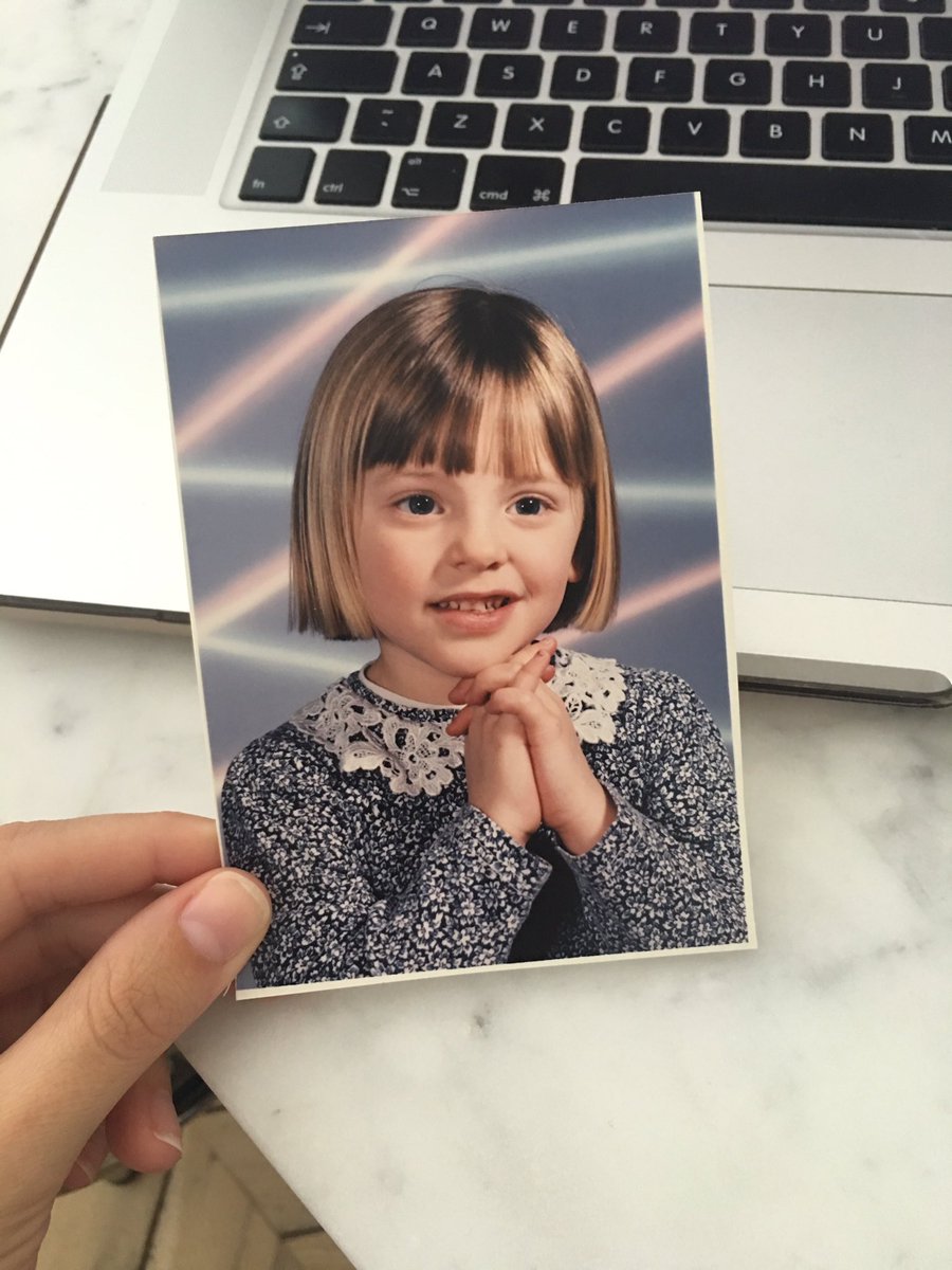 EsteeLalonde's tweet image. This one didn't make the cut for #bloombook 😂