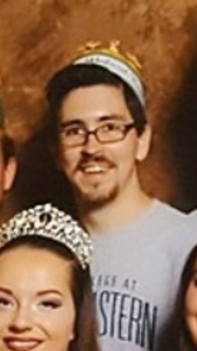 ethannunn94's tweet image. When you find out that the king at Medieval Times went to Southeastern... #WhitIsLit #KanyeBest