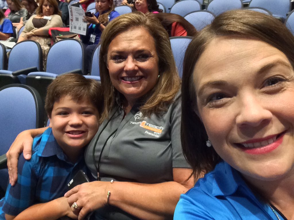 kmendiola06's tweet photo. Ready to rock Day 2 of Tech2Teach! @CCISD @CCISDIT #T2T16 https://t.co/zhPt1UZEeb
