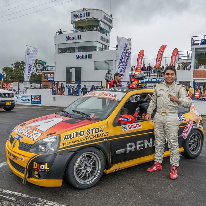AutostokTeam's tweet photo. En esta temporada del TC 2000, el auto #33, ha subido a podium en la sexta válida y en la carrera de duración. https://t.co/Fu85wZHfia