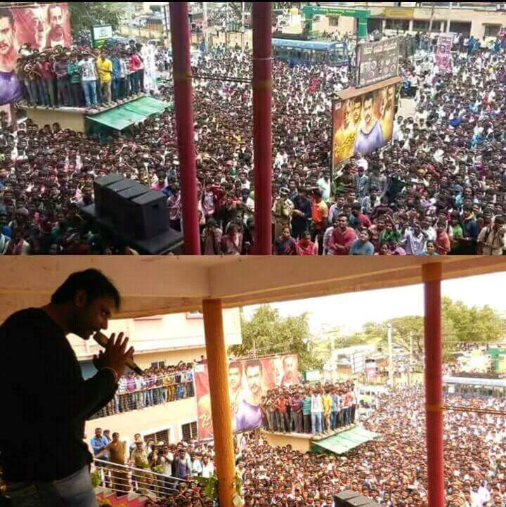 DTEAM7999's tweet photo. ಹವಾ ಹೀಟ್ ಇರೋವರಗು ಮಾತ್ರ ಇರುತ್ತೆ ಉಸಿರು ನಿಂತ್ ಮೆಲು ಹೆಸರು ಇರ್ ಬೆಕಂದ್ರೆ ಡಿ ಅಣ್ಣನ ತರ ಧಮ್ ಬೆಕಲೆ
  ಇದು ಅಣ್ಣನ ಧರ್ಬಾರ್ ಅಂದ್ರೆ👈 https://t.co/oXAiY9YVII