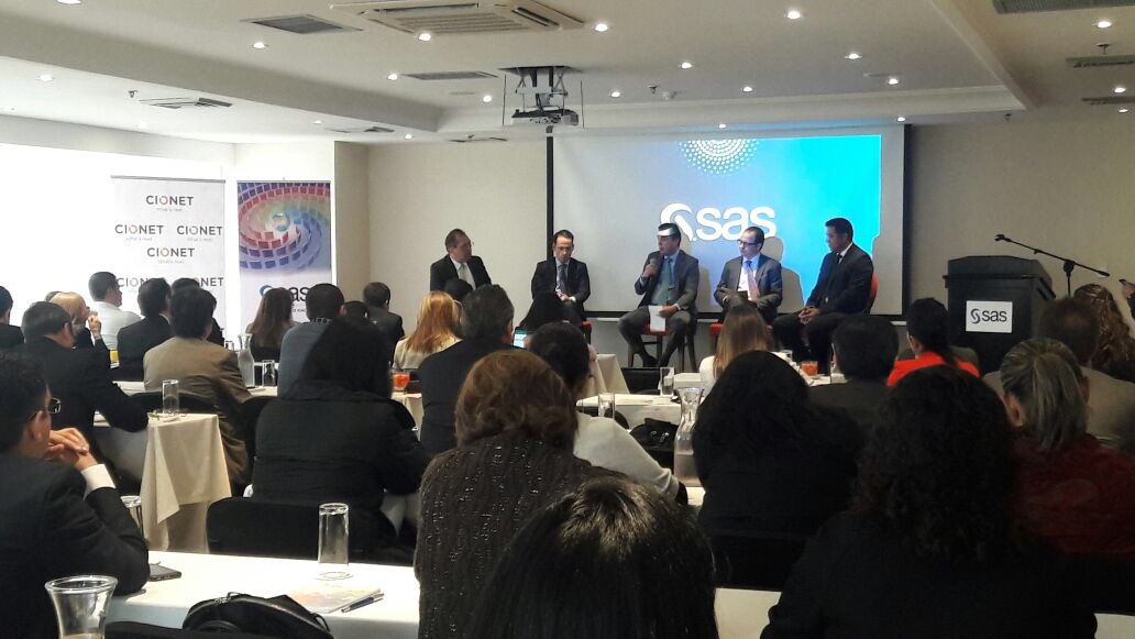 Sas_Colombia's tweet image. Ricardo Olarte CEO para @CIONET_LA lidera este panel junto a expertos en el sector #IT #SASDataManagement