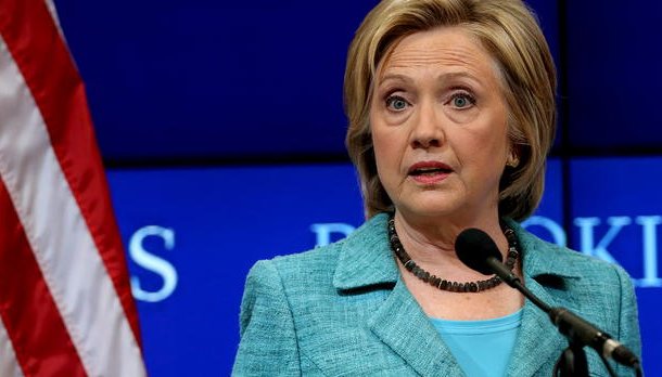 TheRumor_'s tweet photo. The Rumor or Fact? Secretary of State Hillary Clinton Gave Iran $400 Million Dollars Cash 
https://t.co/moBFrE5svN https://t.co/vaFeUlasGg