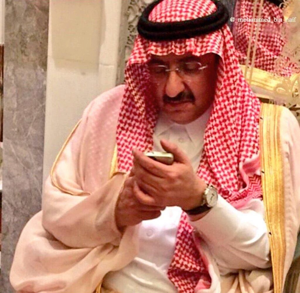 pp6pp4pp2's tweet photo. #دعم_محمد_بن_نايف_مليون_متابع

اشبح بعيونك في وجه العدو وأنت قدها
وأشرف ع أمن الوطن وحنا دونها نذود https://t.co/Gplp5gXbO6