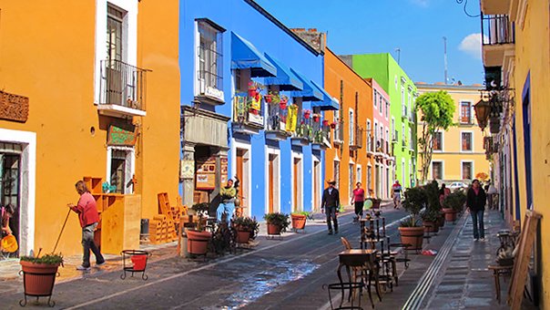 ArturoUrrieta's tweet photo. @gourmetgdl @ElsitaRomo @TurismoenPuebla es, en efecto, puro amor del bueno! #FelizMiercoles #TownTrip111 https://t.co/tTfufUERch