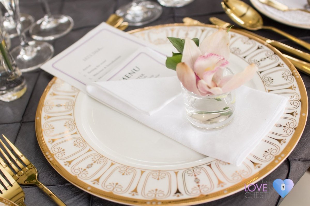TheMainevents13's tweet photo. Our beautiful tablesetting for @AderonkeMedia @TheLoveChestTV Talk circle event  #TheLoveChest #Mainevents https://t.co/GHRE2ZfsIa