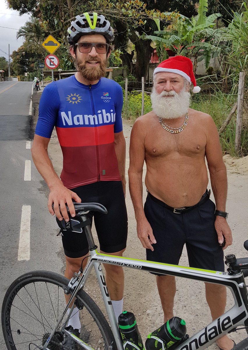 DanFromNam's tweet image. #TeamNamibia kit #Rio2016 dropped off just in time by Father Christmas himself. All thanks to @rapha @jacksaunderseu