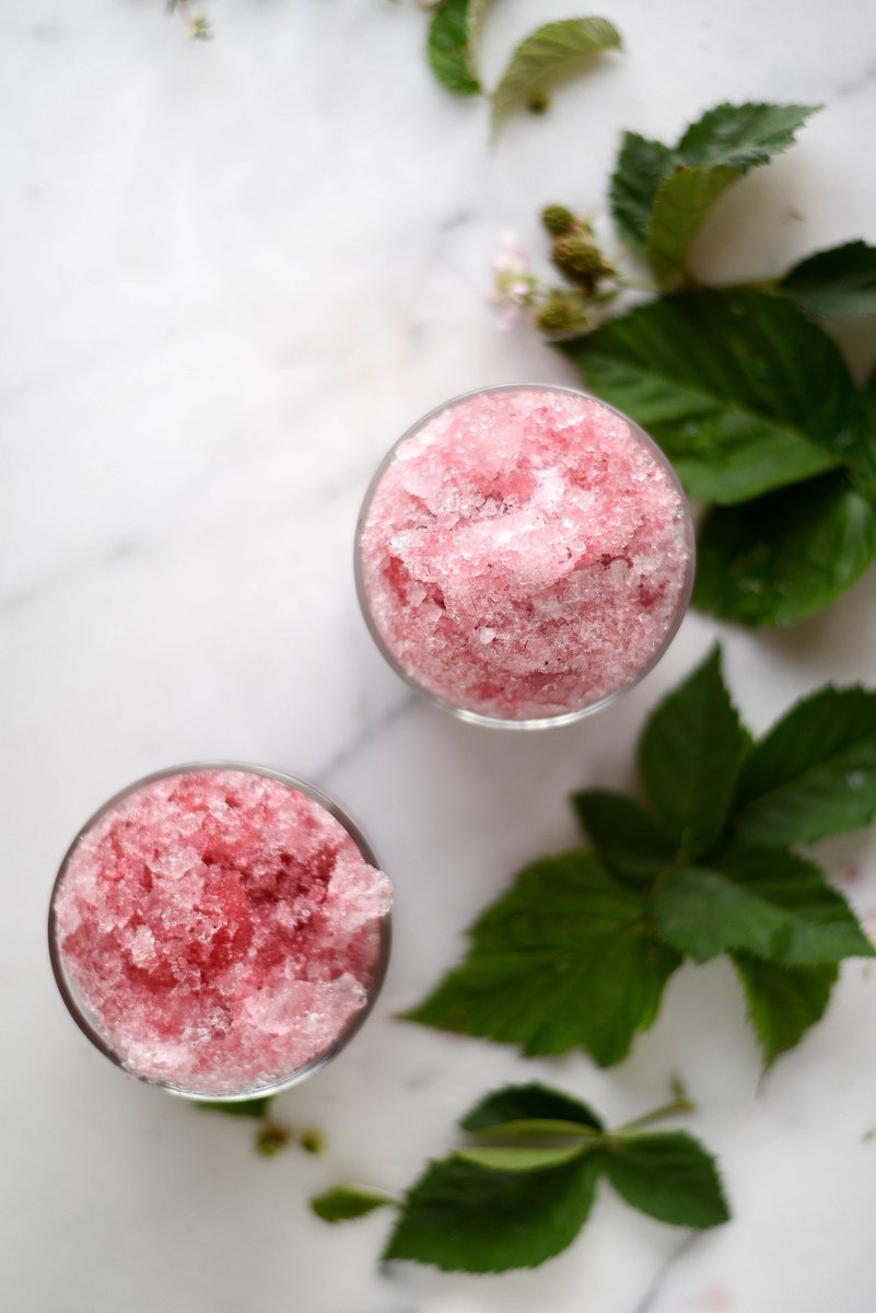 BoxwoodAvenue's tweet photo. The perfect hump-day treat! #Boozy blackberry-thyme sno-cones: https://t.co/JTkS0OTaH5 #yummly #foodporn #drink https://t.co/gFwhdD0FUK