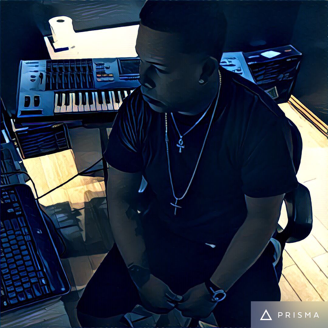 RAEl_300's tweet photo. Nuevo estilo #CalidaDMusic https://t.co/jLdZ2SBrou