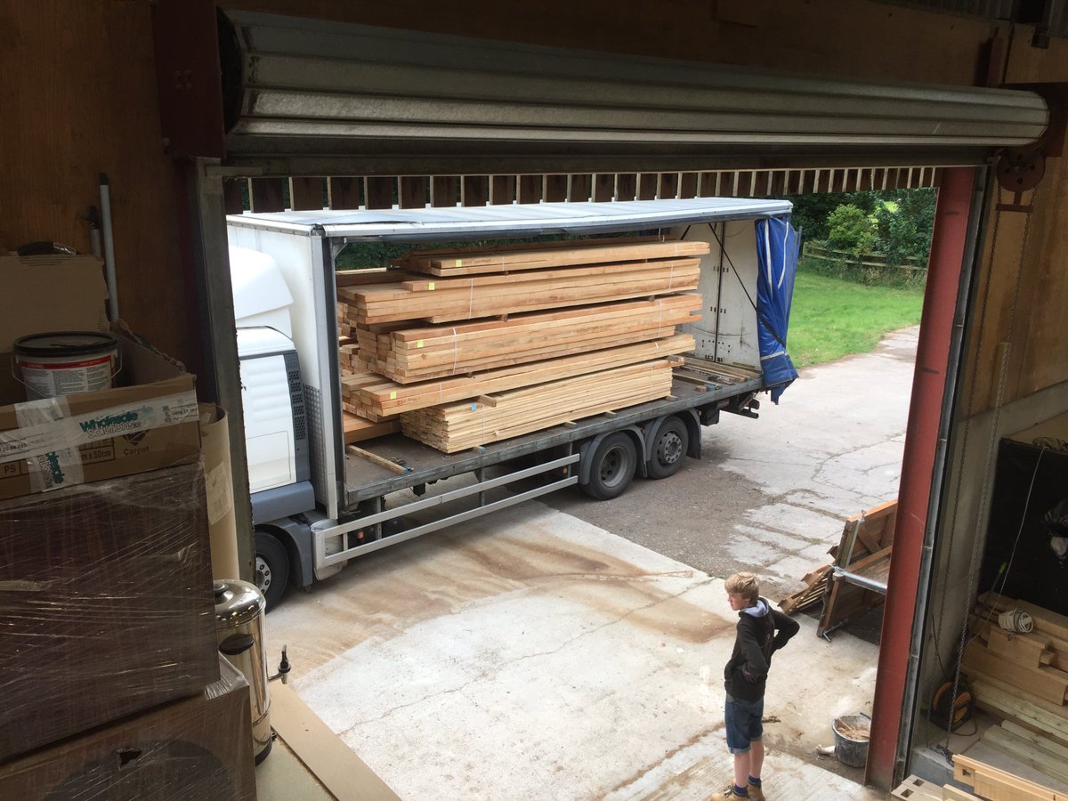 MandevilleWood's tweet photo. The apprentice re-evaluating his career path after being told to unload this morning's delivery. #newjob #larch https://t.co/Hi3l5VI9NG