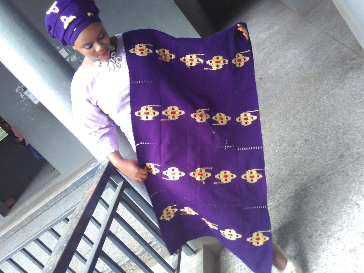 ivie_b_'s tweet photo. Roomies traditional day. Proud of myself. #makeupbyB YEAH that's me. πβΊ https://t.co/q2GkB930wr