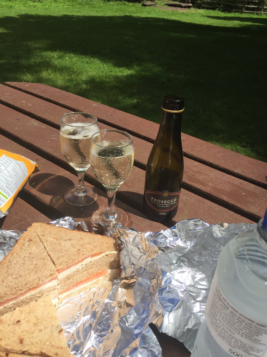 GemmaIble's tweet image. Love where we live! #NorthWales #Countryside #NantMill #Picnic