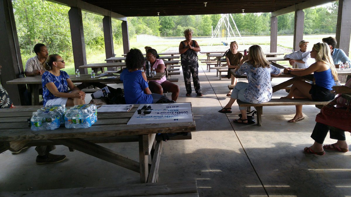 PhilRobinsonHD6's tweet photo. Thank you to @ajayhawk for inviting our campaign to speak at your Oakwood picnic phone bank! https://t.co/ipjW5eV3bF